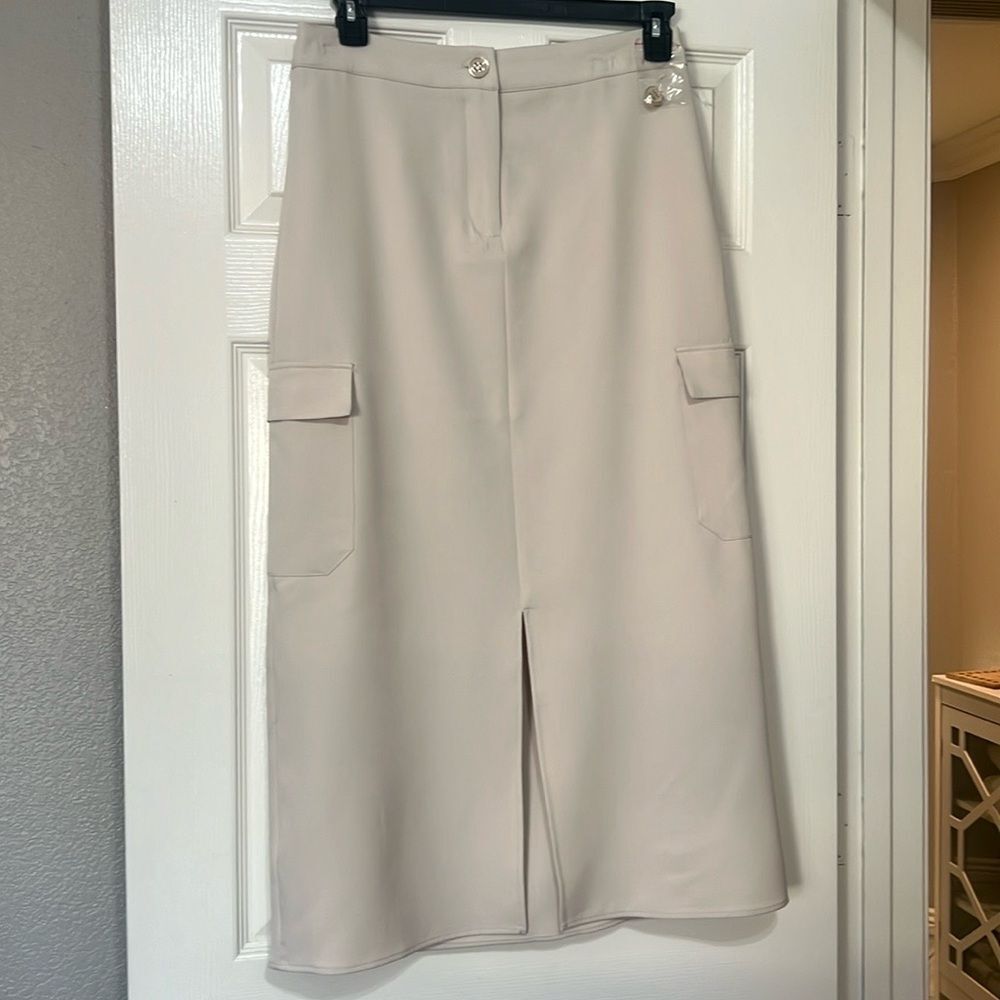 Messini tan skirt NWOT retail$38 size: 6